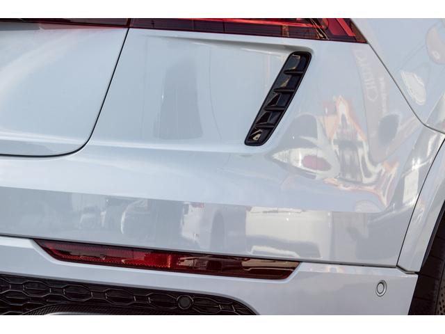ＲＳ Ｑ８ ベースグレード　左ハンドル／レザーシートＰＫＧ／パノラマＳＲ／ＲＳスポーツエキゾースト／ブラックＡｕｄｉ　ｒｉｎｇｓ＆カーボン／グロスブラックスタイリングＰＫＧ／デコラティブパネル／カーボンツイル（37枚目）
