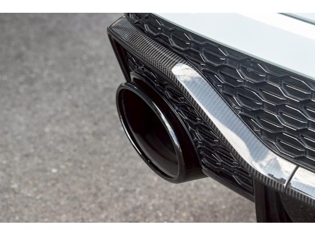 ＲＳ Ｑ８ ベースグレード　左ハンドル／レザーシートＰＫＧ／パノラマＳＲ／ＲＳスポーツエキゾースト／ブラックＡｕｄｉ　ｒｉｎｇｓ＆カーボン／グロスブラックスタイリングＰＫＧ／デコラティブパネル／カーボンツイル（38枚目）