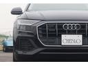 Ｑ８ ５５ＴＦＳＩクワトロ　デビューパッケージラグジュアリ　ＴＷＳ２２インチＡＷ／コンフォートアシスタンスＰＫＧ／マトリクスヘッドライト／パワークローズドア／ベンチレーション／地デジフルセグ・ＴＶキャンセラー（4枚目）