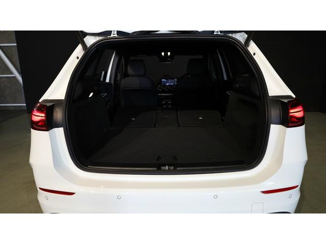 Ｂクラス Ｂ２００ｄ　ＡＭＧラインパッケージ　レーダーセーフティＰ　アンビエントライト　ＡＭＧ１８インチＡＷ　プライバシーガラス　メモリー付パワーシート＆シートＨ　レザーＡＲＴＩＣＯ／ＭＩＣＲＣＵＴシート　キーレスゴー　自動開閉テールゲート（43枚目）