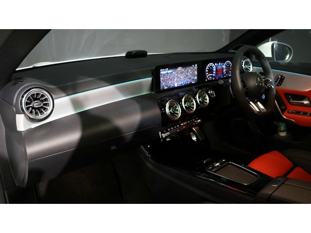 CLAクラス CLA35 4マチック アドバンスドP AMGパフォーマンスP パノラミックSR Burmesterサウンド ヘッドアップディスプレイ 360°カメラ マルチコントロールシートバック AMG RIDE CONTROLサス(13枚目)