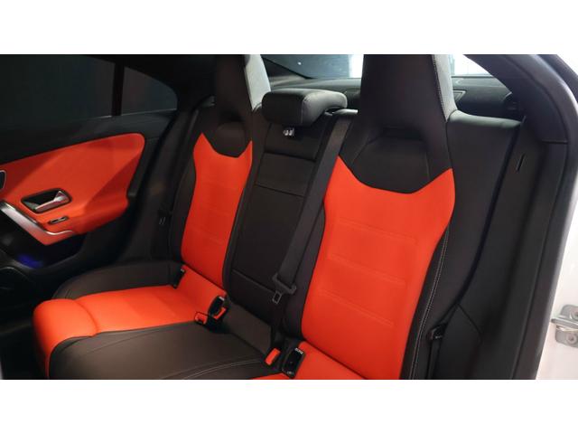 CLAクラス CLA35 4マチック ドライビングアシスタンスP AMGパフォーマンスP アドバンスドP パノラミックS/R ヘッドアップディスプレイ Burmesterサラウンドサウンドシステム 360°カメラシステム 正規認定中古車(12枚目)