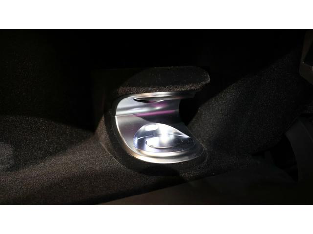 GT 4ドアクーペ 43 4マチック+ ライドコントロール+パッケージ Burmesterサウンド エアバランスP ヘッドアップディスプレイ 360°カメラ AMG RIDE CONTROL+エアサス SR AMGパフォーマンスステアリング AMG20インチAW(26枚目)