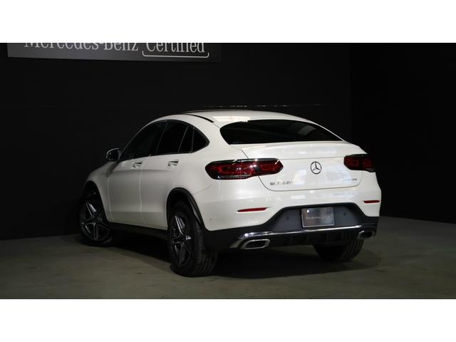 GLC GLC220d4マチッククーペAMGラインパッケージ レーダーセーフティP レザーエクスクルーシブP ガラスS/R アダプティブハイビームアシストプラス ヘッドアップディスプレイ エアバランスP シートベンチレーター ETC 正規認定中古車(4枚目)