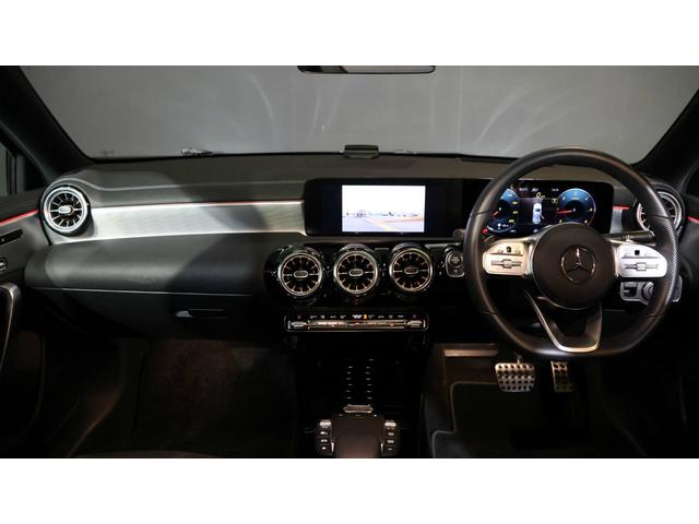 Aクラス A200d AMGラインパッケージ レーダーセーフティP パノラミックS/R アドバンスドP AMGレザーエクスクルーシブP ヘッドアップディスプレイ 360°カメラシステム アダプティブハイビームアシストプラス ETC 正規認定中古車(6枚目)