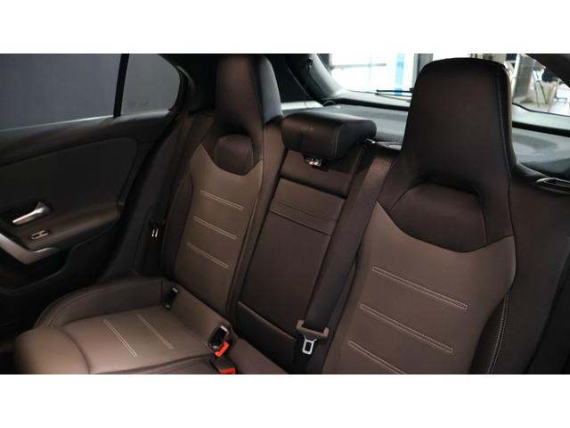 Aクラス A200d AMGラインパッケージ レーダーセーフティP パノラミックS/R アドバンスドP AMGレザーエクスクルーシブP ヘッドアップディスプレイ 360°カメラシステム アダプティブハイビームアシストプラス ETC 正規認定中古車(12枚目)