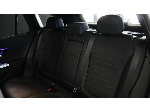 ＧＬＣ ＧＬＣ２２０ｄ　４マチック　ＡＭＧラインパッケージ　レーダーセーフティＰ　パノラミックＳ／Ｒ　後席シートヒーター　ＭＢＵＸ　ＡＲナビゲーション　アダプティブハイビームアシストプラス　アンビエントライトプレミアム　プライバシーガラス　正規認定中古車（12枚目）