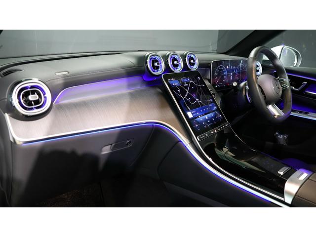 ＧＬＣ ＧＬＣ２２０ｄ　４マチック　ＡＭＧラインパッケージ　レーダーセーフティＰ　パノラミックＳ／Ｒ　後席シートヒーター　ＭＢＵＸ　ＡＲナビゲーション　アダプティブハイビームアシストプラス　アンビエントライトプレミアム　プライバシーガラス　正規認定中古車（14枚目）