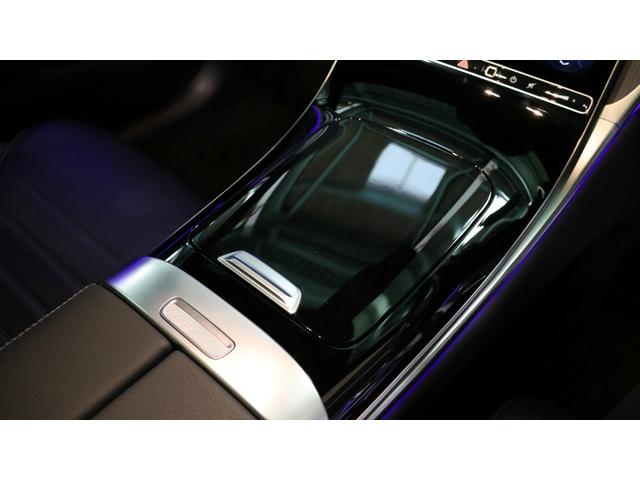 ＧＬＣ ＧＬＣ２２０ｄ　４マチック　ＡＭＧラインパッケージ　レーダーセーフティＰ　パノラミックＳ／Ｒ　後席シートヒーター　ＭＢＵＸ　ＡＲナビゲーション　アダプティブハイビームアシストプラス　アンビエントライトプレミアム　プライバシーガラス　正規認定中古車（21枚目）
