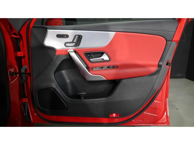 Ａクラス Ａ２００ｄ　ＡＭＧライン　ＡＭＧレザーエクスクルーシブＰ　アドバンスドＰ　パノラミックＳ／Ｒ　レーダーセーフティＰ　アンビエントライト　３６０°カメラシステム　ヘッドアップディスプレイ　アダプティブハイビームアシストプラス（39枚目）