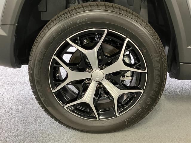 ジープ・コマンダー リミテッド 新車保証継承 整備付 4WD LEDヘッドライト LEDフロントフォグランプ 純正ナビ ETC アダプティブクルーズコントロール ブラインドスポットモニター アップルカープレイ アンドロイドオート(10枚目)