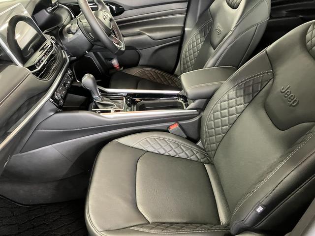 ジープ・コマンダー リミテッド 新車保証継承 整備付 4WD LEDヘッドライト LEDフロントフォグランプ 純正ナビ ETC アダプティブクルーズコントロール ブラインドスポットモニター アップルカープレイ アンドロイドオート(22枚目)