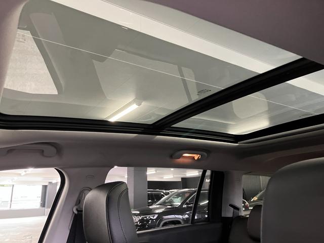 ジープ・コマンダー リミテッド 新車保証継承 整備付 4WD LEDヘッドライト LEDフロントフォグランプ 純正ナビ ETC アダプティブクルーズコントロール ブラインドスポットモニター アップルカープレイ アンドロイドオート(29枚目)