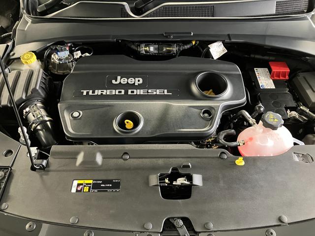 ジープ・コマンダー リミテッド 新車保証継承 整備付 4WD LEDヘッドライト LEDフロントフォグランプ 純正ナビ ETC アダプティブクルーズコントロール ブラインドスポットモニター アップルカープレイ アンドロイドオート(34枚目)