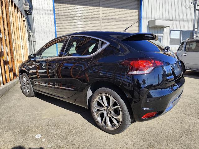 ＤＳ４ スポーツシック　ターボ　６速マニュアル　ＥＴＣ　純正１８インチアルミホイール　クルコン（16枚目）