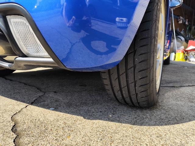 スイフト スポーツ　モンスターＣＰＵ　モンスターリアスポイラー　ＢＬＩＴＺ車高調　ＥＴＣ　ディスプレイオーディオ社外シフトノブ　ＡＭＥ　ＴＲＡＣＥＲ１６インチアルミホイール　ＰＯＴＥＮＺＡ　ＲＥ００４　１９５／５０－１６（65枚目）