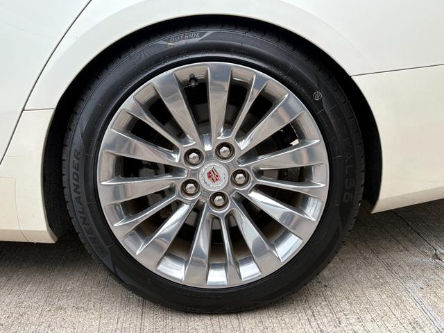 キャデラックCTS エレガンス 車検R9年8月まで/タイヤ・ブレーキパッド前後新品/社外18インチアルミ/ローダウン(車高調)/BOSEサウンドシステム/シートヒーター/シートベンチレーション/ステアリングヒーター/ガラスサンルーフ(11枚目)