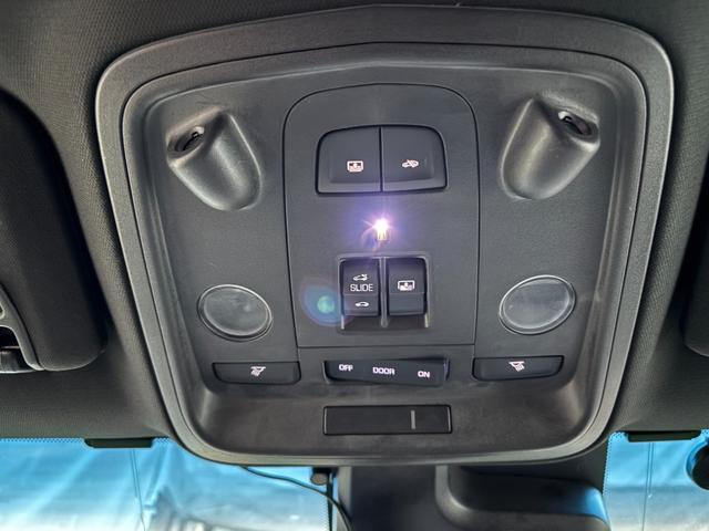 キャデラックCTS エレガンス 車検R9年8月まで/タイヤ・ブレーキパッド前後新品/社外18インチアルミ/ローダウン(車高調)/BOSEサウンドシステム/シートヒーター/シートベンチレーション/ステアリングヒーター/ガラスサンルーフ(22枚目)