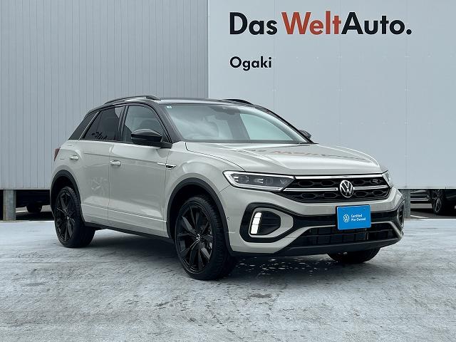 Ｔ－ロック ＴＤＩ　４モーション　Ｒライン　ブラックスタイル　電動テールゲート　ナビゲーションシステム　渋滞時追従支援システム　パークディスタンスコントロール　ＡＣＣ　レーンチェンジアシストシステム　リヤビューカメラ　マトリックスＬＥＤヘッドライト（3枚目）