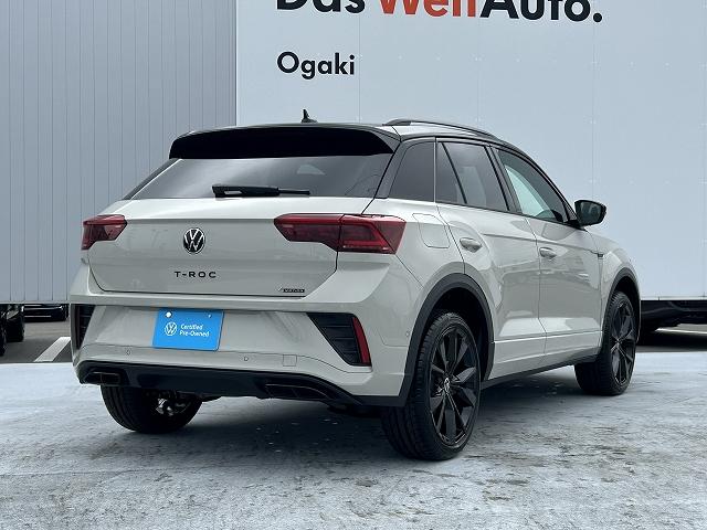 Ｔ－ロック ＴＤＩ　４モーション　Ｒライン　ブラックスタイル　電動テールゲート　ナビゲーションシステム　渋滞時追従支援システム　パークディスタンスコントロール　ＡＣＣ　レーンチェンジアシストシステム　リヤビューカメラ　マトリックスＬＥＤヘッドライト（5枚目）