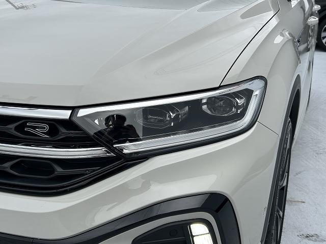 Ｔ－ロック ＴＤＩ　４モーション　Ｒライン　ブラックスタイル　電動テールゲート　ナビゲーションシステム　渋滞時追従支援システム　パークディスタンスコントロール　ＡＣＣ　レーンチェンジアシストシステム　リヤビューカメラ　マトリックスＬＥＤヘッドライト（10枚目）