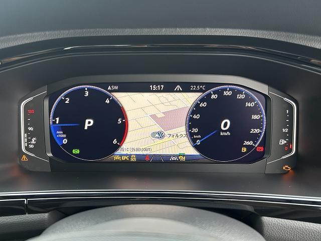 Ｔ－ロック ＴＤＩ　４モーション　Ｒライン　ブラックスタイル　電動テールゲート　ナビゲーションシステム　渋滞時追従支援システム　パークディスタンスコントロール　ＡＣＣ　レーンチェンジアシストシステム　リヤビューカメラ　マトリックスＬＥＤヘッドライト（27枚目）