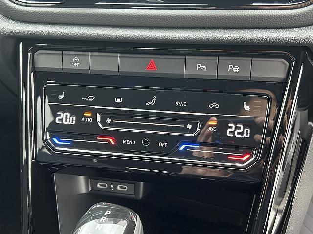 Ｔ－ロック ＴＤＩ　４モーション　Ｒライン　ブラックスタイル　電動テールゲート　ナビゲーションシステム　渋滞時追従支援システム　パークディスタンスコントロール　ＡＣＣ　レーンチェンジアシストシステム　リヤビューカメラ　マトリックスＬＥＤヘッドライト（30枚目）