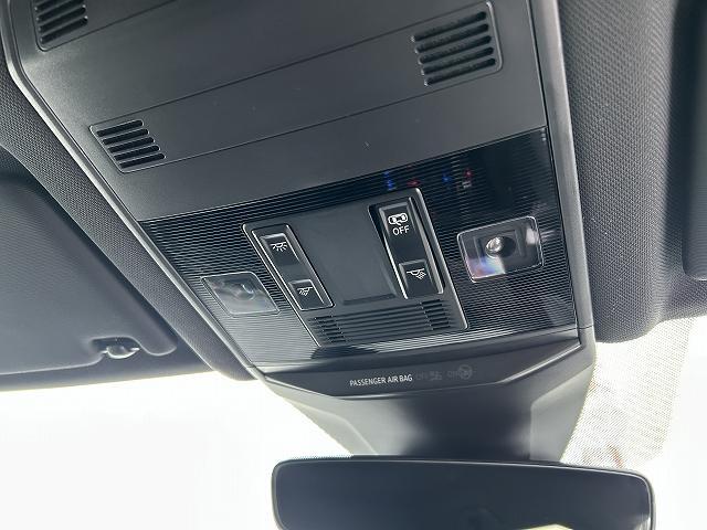 Ｔ－ロック ＴＤＩ　４モーション　Ｒライン　ブラックスタイル　電動テールゲート　ナビゲーションシステム　渋滞時追従支援システム　パークディスタンスコントロール　ＡＣＣ　レーンチェンジアシストシステム　リヤビューカメラ　マトリックスＬＥＤヘッドライト（36枚目）