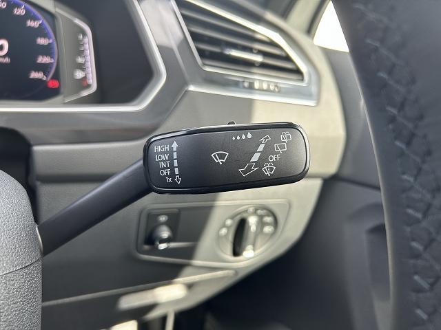 ティグアン ＴＳＩ　４モーション　Ｒライン　電動テールゲート　ナビゲーションシステム　アラウンドビューカメラ　ＡＣＣ　レーンチェンジアシストシステム　プリクラッシュブレーキシステム　マトリックスＬＥＤヘッドライト（30枚目）