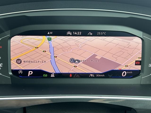 ティグアン ＴＳＩ　４モーション　Ｒライン　電動テールゲート　ナビゲーションシステム　アラウンドビューカメラ　ＡＣＣ　レーンチェンジアシストシステム　プリクラッシュブレーキシステム　マトリックスＬＥＤヘッドライト（31枚目）