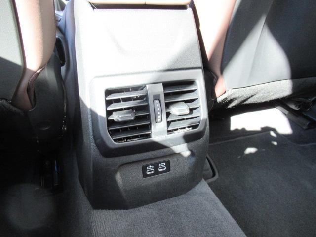 1シリーズ 120 ハイラインパッケージ ハイラインPKG/テクノロジーPKG/ヘッドアップディスプレイ/ハーマンカードンスピーカー/デモカー(42枚目)