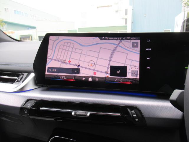 タッチパネルナビとなります。スマホのように使用できます。