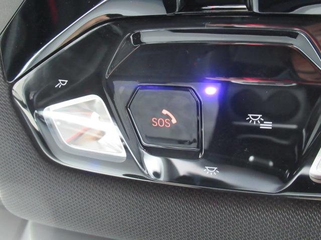ＳＯＳコール装備です。緊急時は遠慮なく押してください。ＢＭＷメーカーエマージェンシーに直結致します。