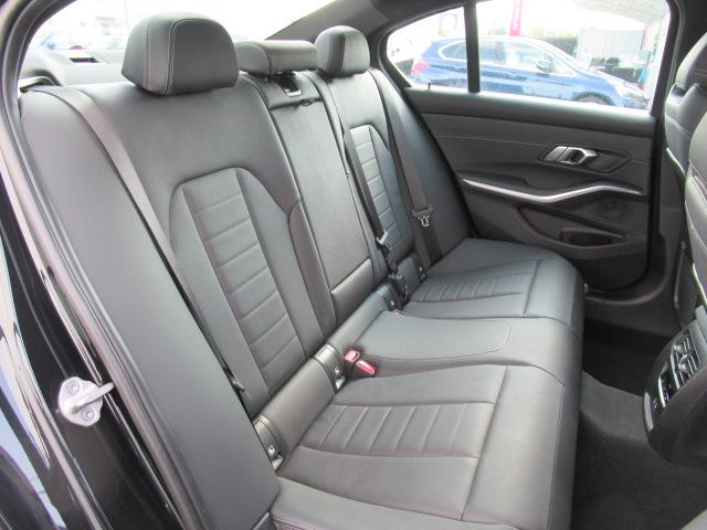 ３シリーズ ３２０ｄ　ｘＤｒｉｖｅＭスポーツハイラインパッケージ　コンフォートパッケージ／ハイラインパッケージ／１９ＡＷ　／ブラックレザーシート／ＬＥＤヘッドライト／全方位カメラ／１オーナー（31枚目）