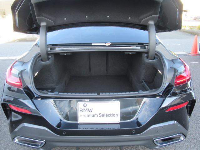 ８シリーズ ８４０ｉ　グランクーペ　エクスクルーシブ　Ｍスポーツ　赤／黒レザーシート／パノラマサンルーフ／２０インチホイール／レーザーライト／Ｆベンチレーションシート／ソフトクローズドア（9枚目）