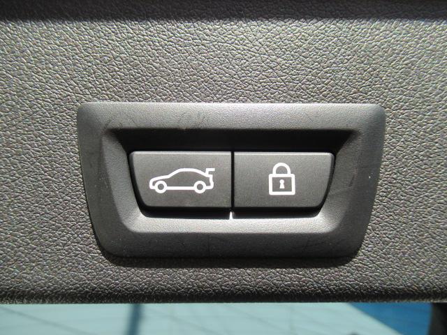 ８シリーズ ８４０ｉ　グランクーペ　エクスクルーシブ　Ｍスポーツ　赤／黒レザーシート／パノラマサンルーフ／２０インチホイール／レーザーライト／Ｆベンチレーションシート／ソフトクローズドア（10枚目）