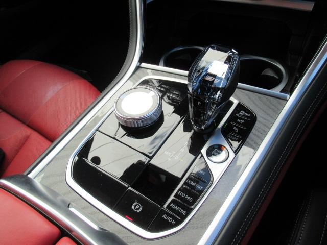 ８シリーズ ８４０ｉ　グランクーペ　エクスクルーシブ　Ｍスポーツ　赤／黒レザーシート／パノラマサンルーフ／２０インチホイール／レーザーライト／Ｆベンチレーションシート／ソフトクローズドア（29枚目）