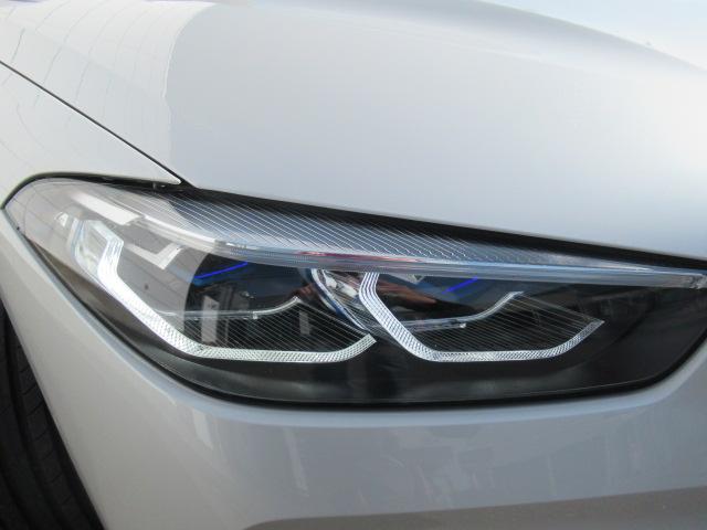 8シリーズ 840d xDrive グランクーペ Mスポーツ 赤/黒レザーシート/19インチホイール/全方位カメラ/純正TVチューナー/ベンチレーションシート/シートヒーター(11枚目)