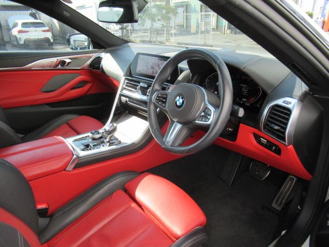 8シリーズ 840d xDrive グランクーペ Mスポーツ 赤/黒レザーシート/19インチホイール/全方位カメラ/純正TVチューナー/ベンチレーションシート/シートヒーター(34枚目)