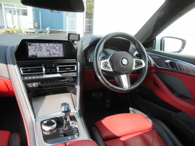 8シリーズ 840d xDrive グランクーペ Mスポーツ 赤/黒レザーシート/19インチホイール/全方位カメラ/純正TVチューナー/ベンチレーションシート/シートヒーター(35枚目)