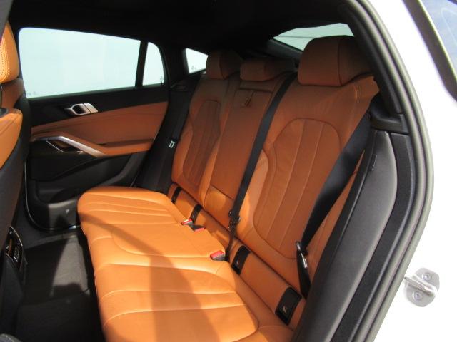 Ｘ６ ｘＤｒｉｖｅ　３５ｄ　Ｍスポーツ　コンフォートパッケージ／ガラスサンルーフ／２２インチホイール／プラスパッケージ／コニャックレザーシート（33枚目）