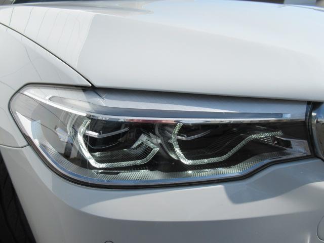 ＬＥＤヘッドライトで視界も良好です。見た目も恰好良いです。