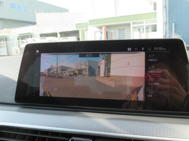 高画質の全方位カメラとなります。コーナーセンサー状況と並行して確認できます。