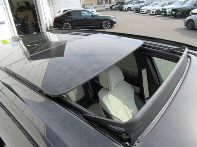 Ｘ５ ｘＤｒｉｖｅ　４０ｄ　Ｍスポーツ　フルレザーメリノシート／白レザー／パノラマガラスサンルーフ／２２インチホイール／Ｍスポーツブレーキ／クラフテッドガラスフィニッシュ（10枚目）