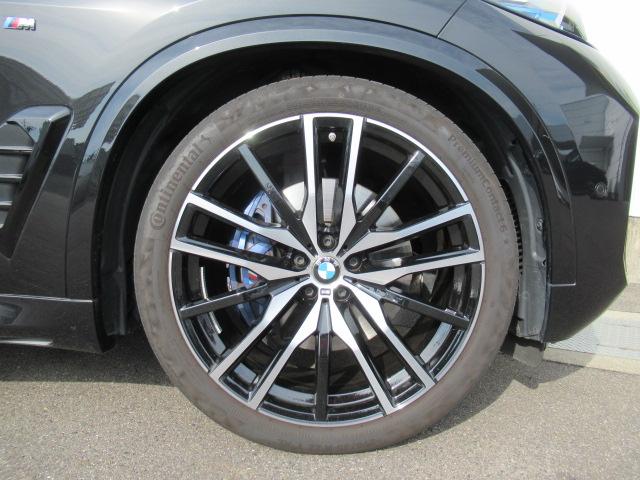 Ｘ５ ｘＤｒｉｖｅ　４０ｄ　Ｍスポーツ　フルレザーメリノシート／白レザー／パノラマガラスサンルーフ／２２インチホイール／Ｍスポーツブレーキ／クラフテッドガラスフィニッシュ（15枚目）