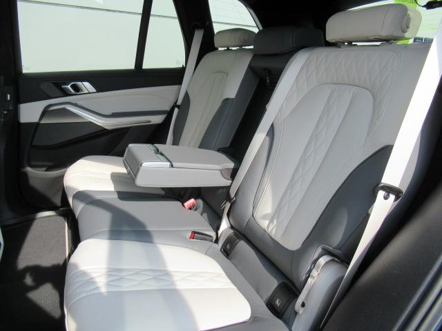 Ｘ５ ｘＤｒｉｖｅ　４０ｄ　Ｍスポーツ　フルレザーメリノシート／白レザー／パノラマガラスサンルーフ／２２インチホイール／Ｍスポーツブレーキ／クラフテッドガラスフィニッシュ（34枚目）