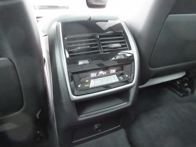 Ｘ６ Ｍ ファースト・エディション　修復歴あり／世界限定２５０台／日本限定５台／専用フローズン塗装／コンペティションパッケージ／レザーシート／純正ナビゲーション／全方位カメラ（42枚目）