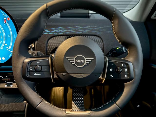 ＭＩＮＩ カントリーマンＳオール４　クラシック・トリム　１８ＡＷ　クラシックトリム　ＡＷＤ　アダプティブＬＥＤ　Ｍパッケージ　ハーマンカードンスピーカー　電動シート　ワンオーナー　禁煙　ＭＩＮＩ　ＮＥＸＴ認定中古車（46枚目）