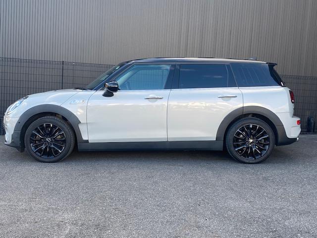 MINI クーパーS クラブマン 17AW ホワイトシルバー スポーツシート クーパーS クラブマン 地デジ付 LEDヘッドライト UKテールランプ Bカメラ+PDC ACC 純正ナビ ワンオーナー 禁煙 認定中古車(6枚目)