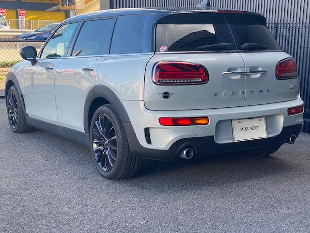 MINI クーパーS クラブマン 17AW ホワイトシルバー スポーツシート クーパーS クラブマン 地デジ付 LEDヘッドライト UKテールランプ Bカメラ+PDC ACC 純正ナビ ワンオーナー 禁煙 認定中古車(8枚目)